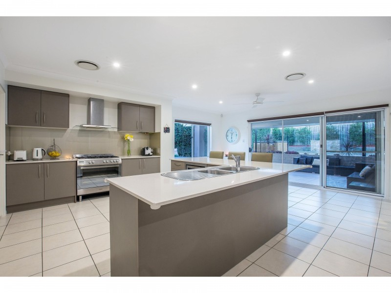 38 Picnic Creek Drive, Coomera QLD 4209