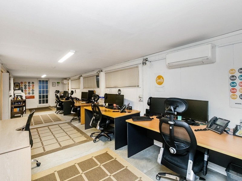 26 Wood Avenue, Carina QLD 4152