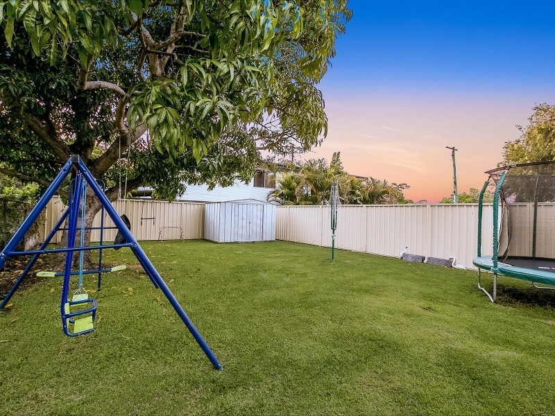 26 Wood Avenue, Carina QLD 4152