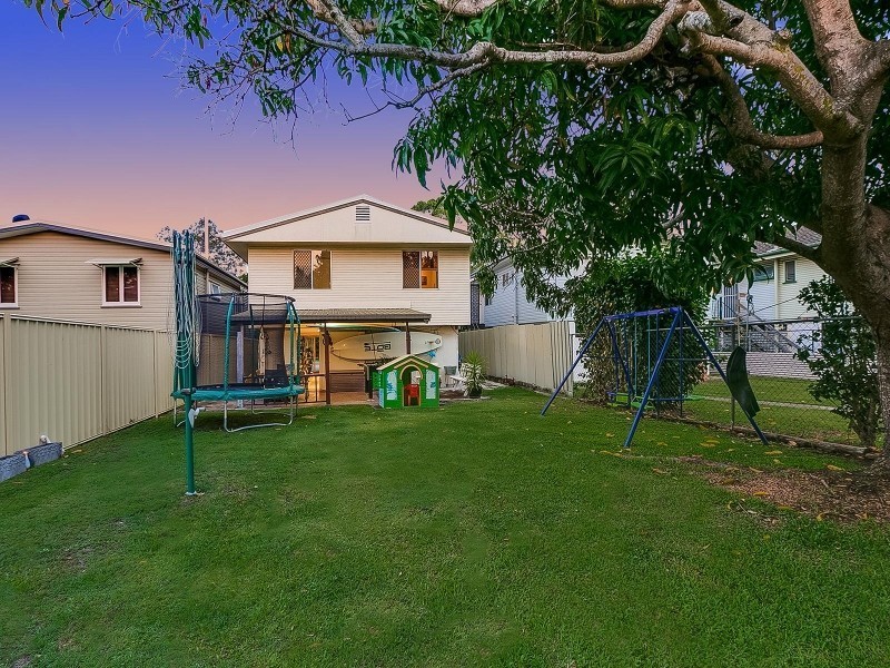 26 Wood Avenue, Carina QLD 4152