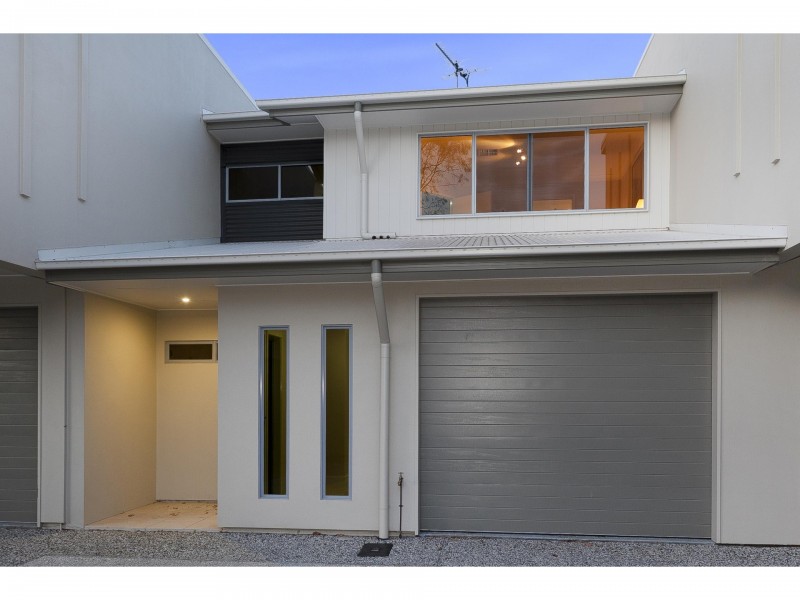 4/12 Olivia Street, Northgate QLD 4013