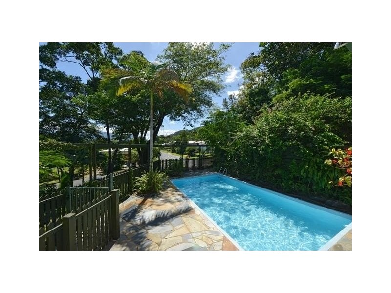 424 Mayers Street, Edge Hill QLD 4870