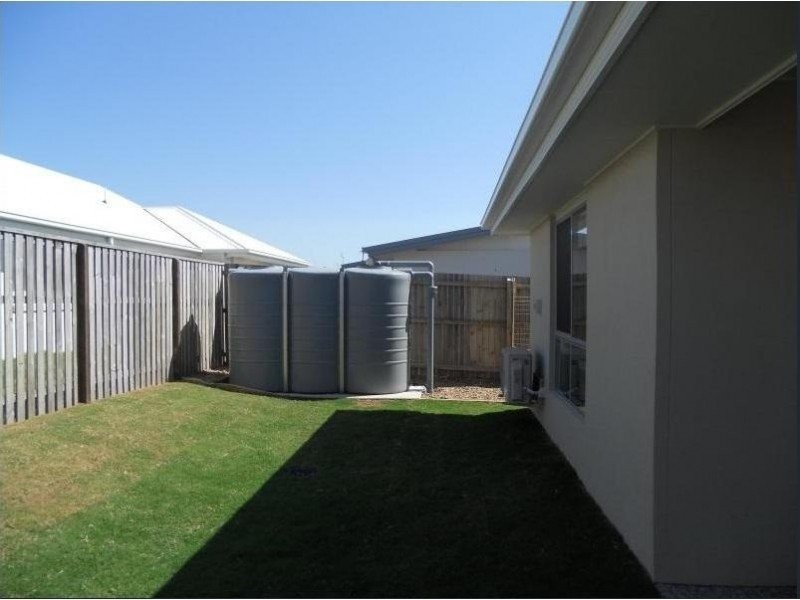 16 Hibbertia Street, Mountain Creek QLD 4557