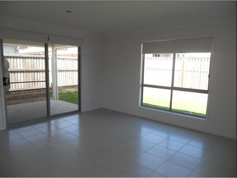 16 Hibbertia Street, Mountain Creek QLD 4557