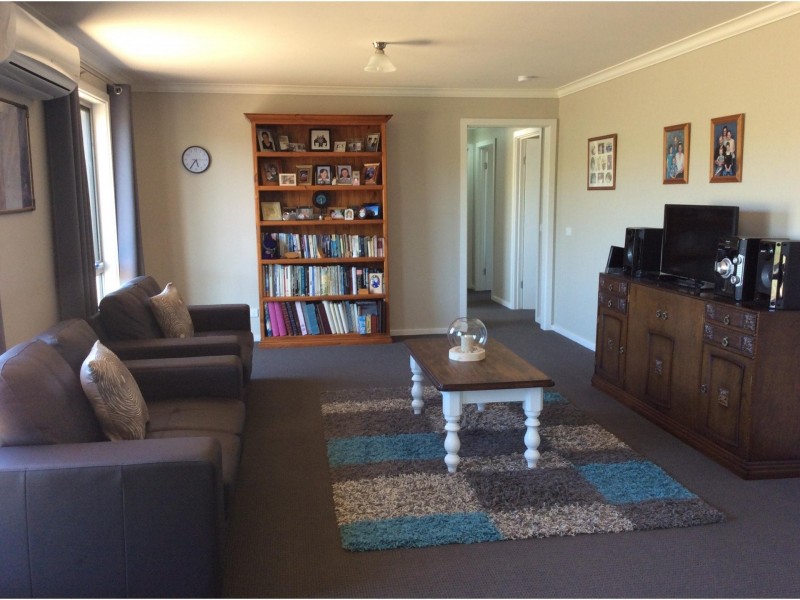 32 Ibbs Lane, Grassmere VIC 3281