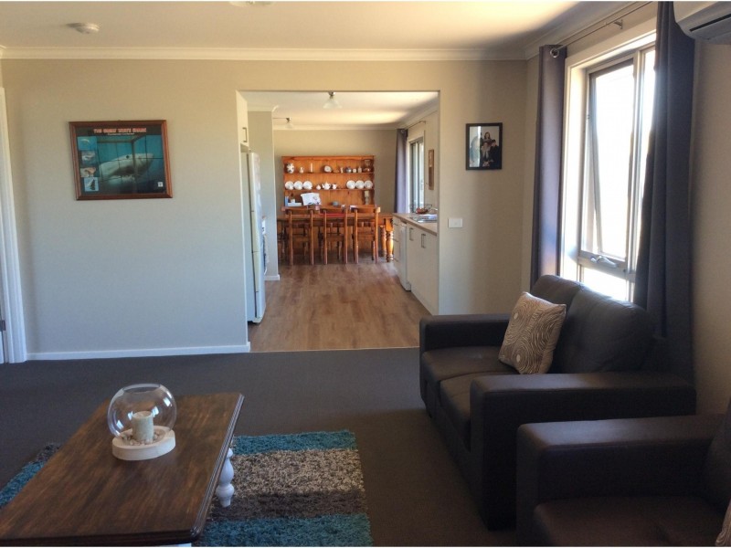 32 Ibbs Lane, Grassmere VIC 3281