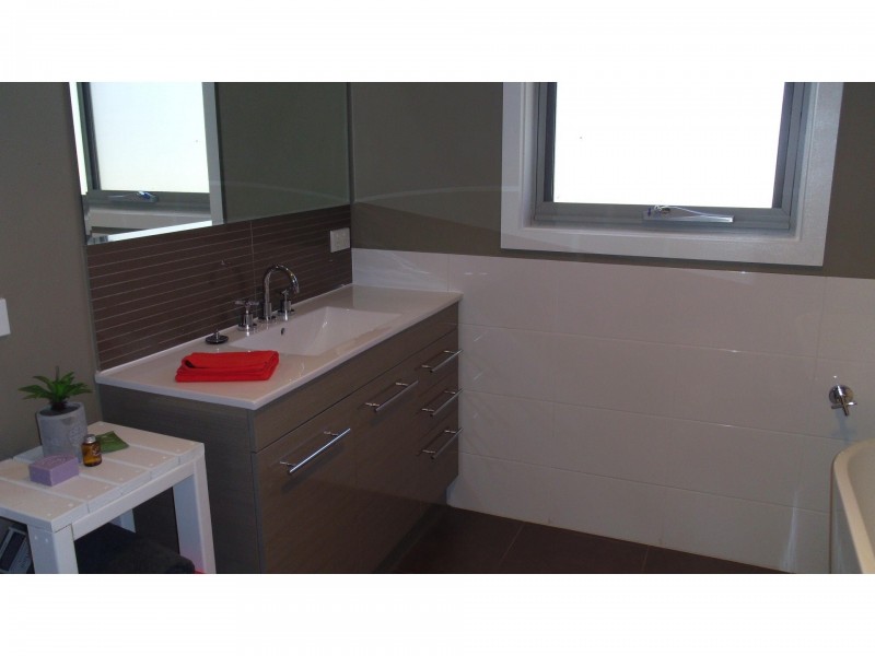 32 Ibbs Lane, Grassmere VIC 3281