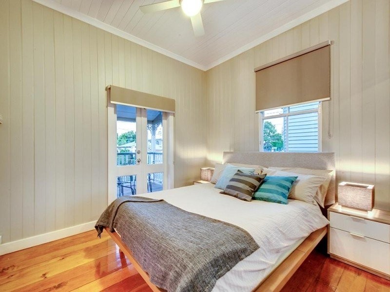 7A St Leonards Street, Coorparoo QLD 4151