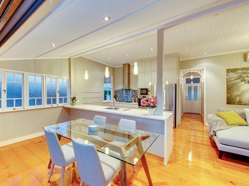 7A St Leonards Street, Coorparoo QLD 4151