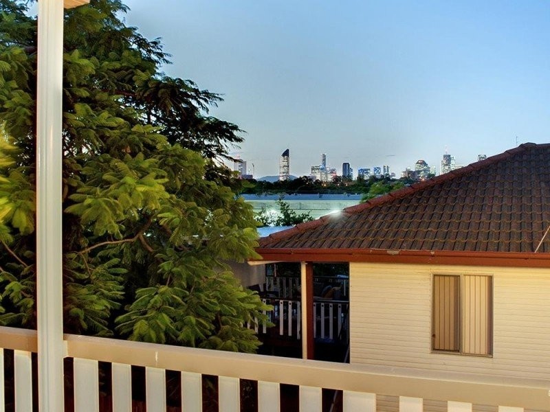 7A St Leonards Street, Coorparoo QLD 4151