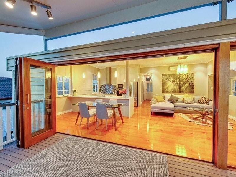 7A St Leonards Street, Coorparoo QLD 4151