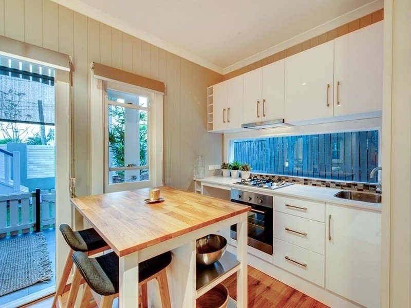 7A St Leonards Street, Coorparoo QLD 4151