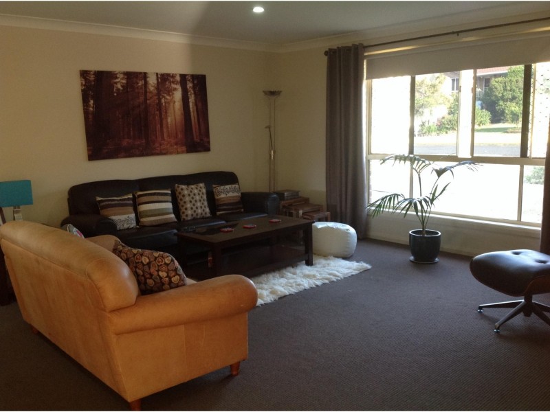 5 Bangalow Place, Forster NSW 2428