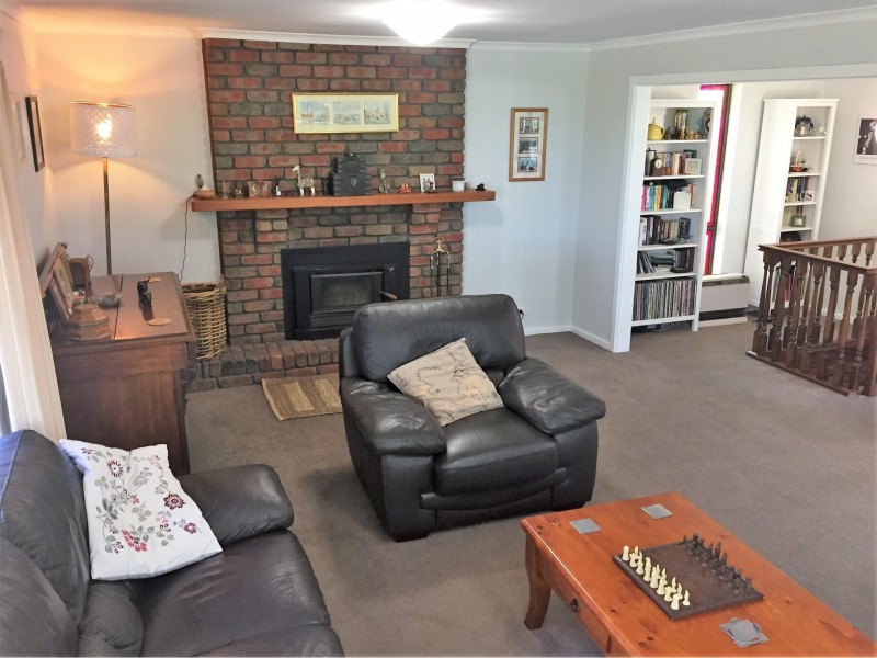 219 Windebanks Road, Aberfoyle Park SA 5159