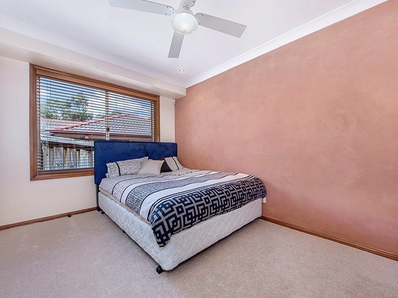 9 Bridle Road, Currans Hill NSW 2567
