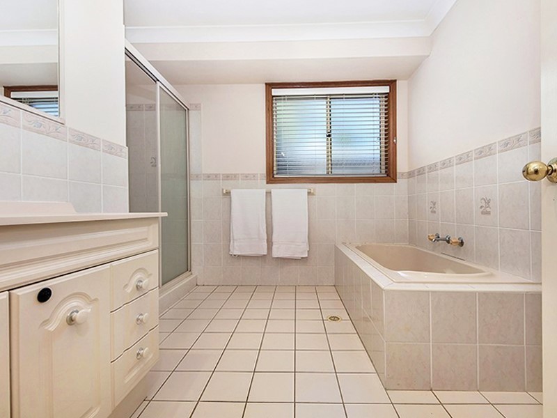 9 Bridle Road, Currans Hill NSW 2567