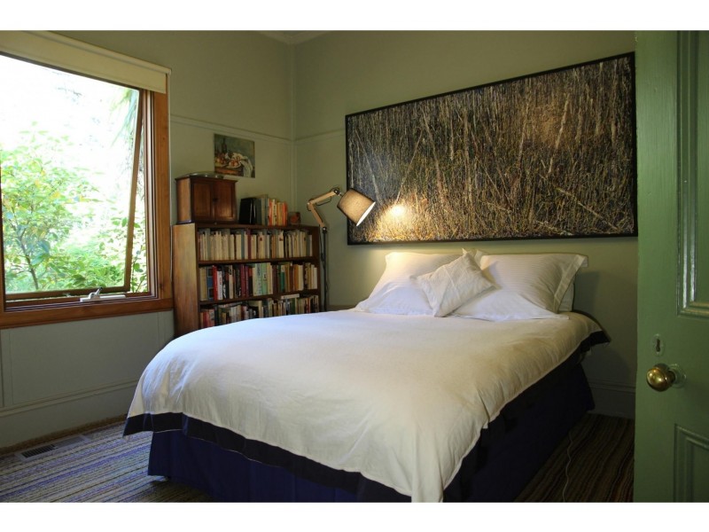 10 Perrins Street, Daylesford VIC 3460