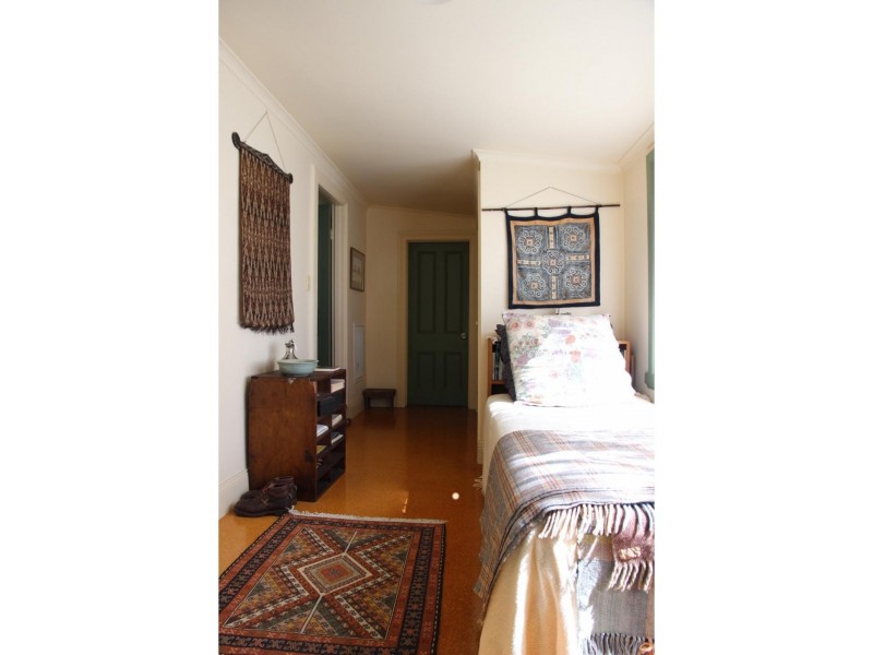 10 Perrins Street, Daylesford VIC 3460