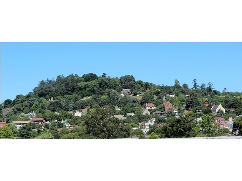 10 Perrins Street, Daylesford VIC 3460