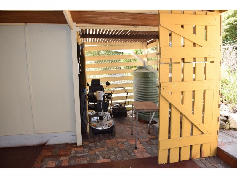 18 Albany Highway, Mount Barker WA 6324