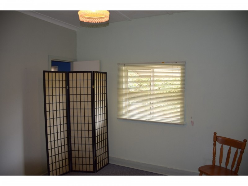 18 Albany Highway, Mount Barker WA 6324