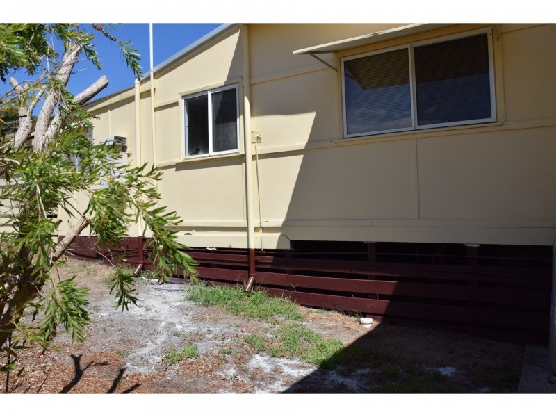 18 Albany Highway, Mount Barker WA 6324