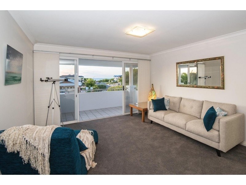 427 Marine Terrace, Geographe WA 6280