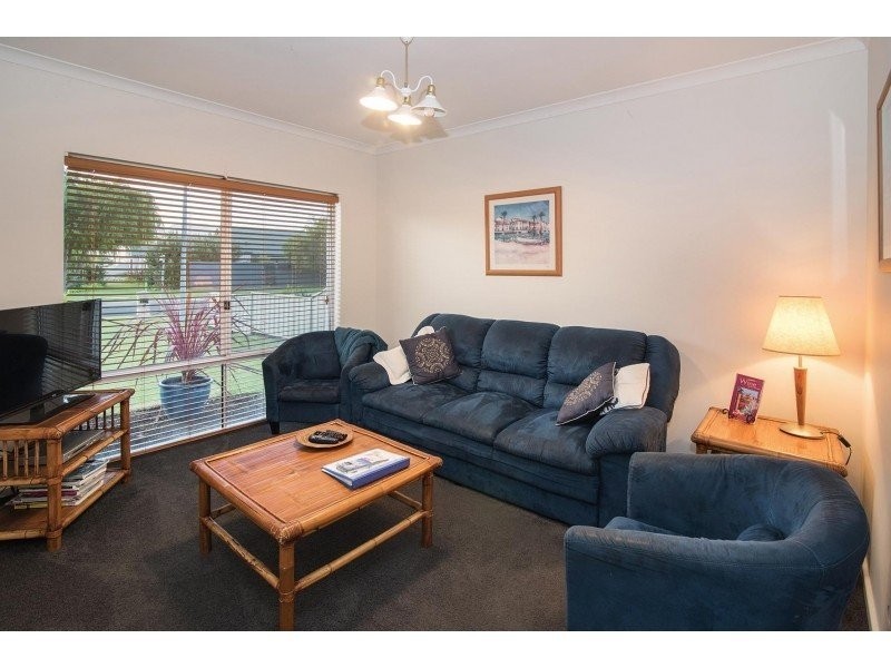 2 Casuarina Drive, Geographe WA 6280