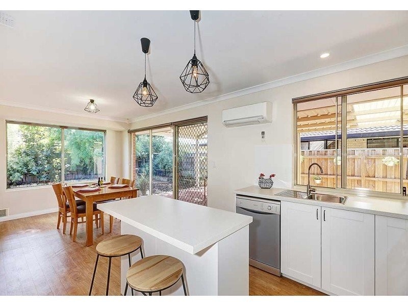 5 Woodhouse Circuit, Canning Vale WA 6155