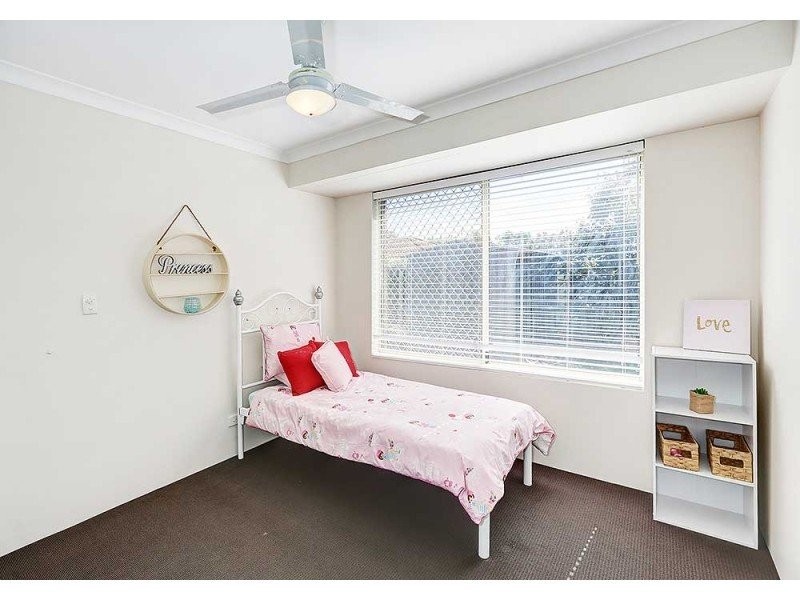 5 Woodhouse Circuit, Canning Vale WA 6155