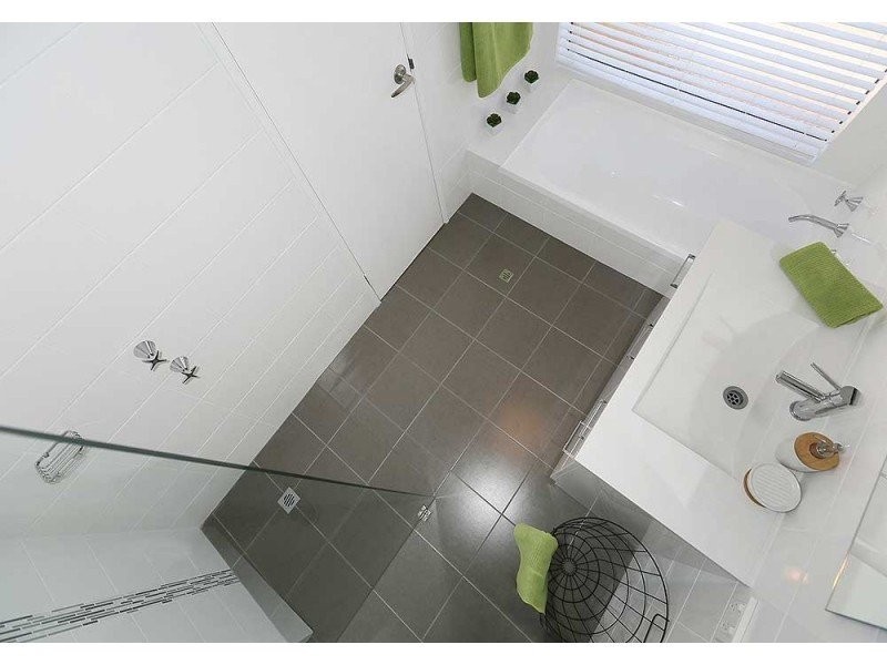 5 Woodhouse Circuit, Canning Vale WA 6155