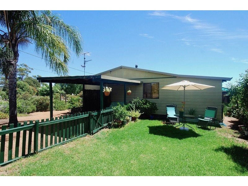 52 Raglan Street, Pingelly WA 6308
