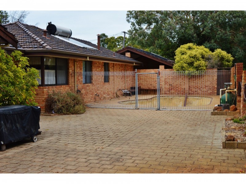 8 Mais Court, Bateman WA 6150