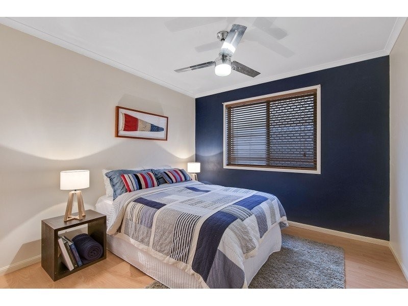 6 Strong Avenue, Graceville QLD 4075