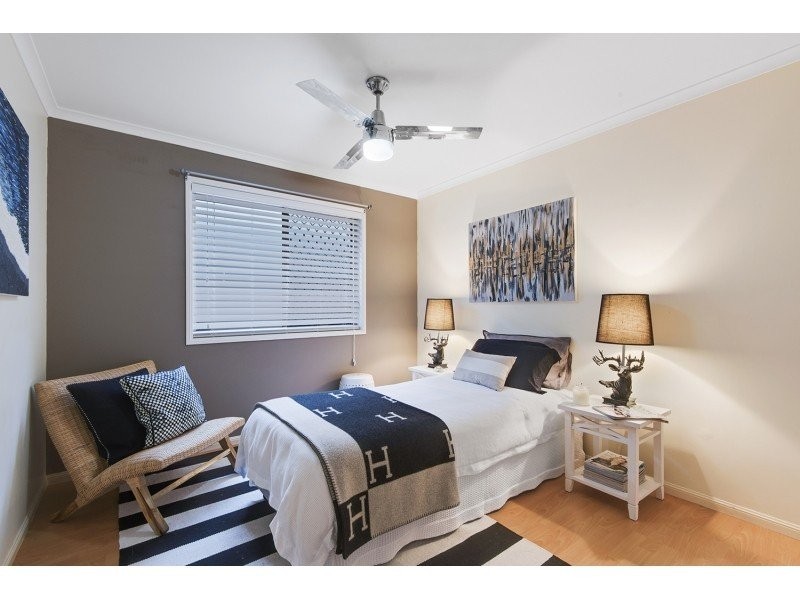 6 Strong Avenue, Graceville QLD 4075