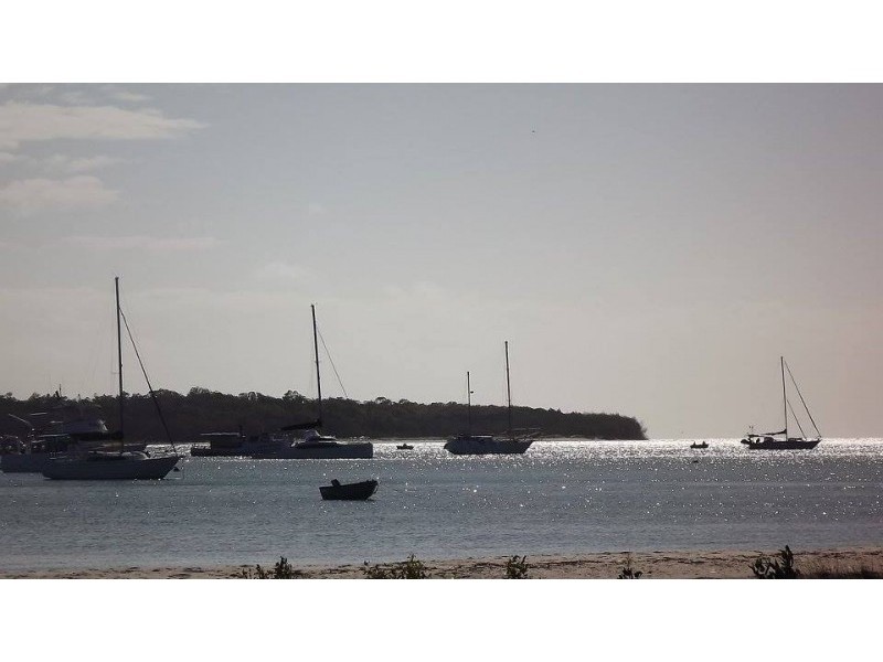 82 Riverview Drive, Burrum Heads QLD 4659