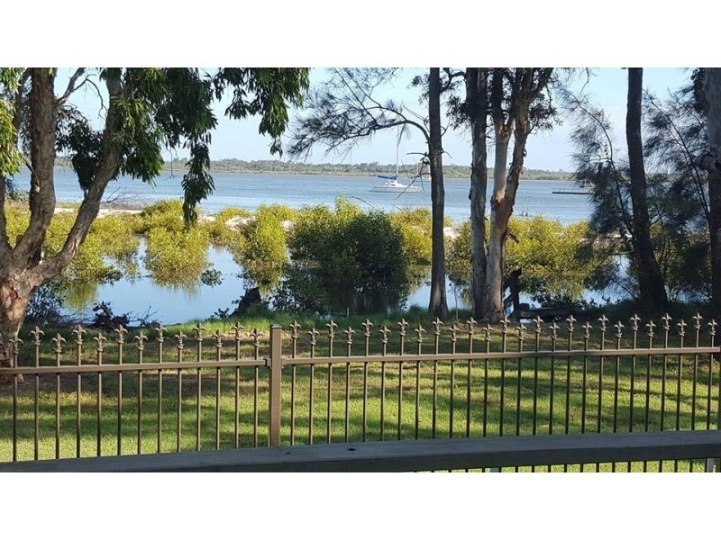 82 Riverview Drive, Burrum Heads QLD 4659