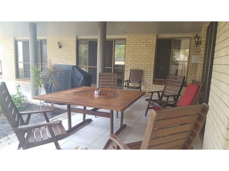 82 Riverview Drive, Burrum Heads QLD 4659