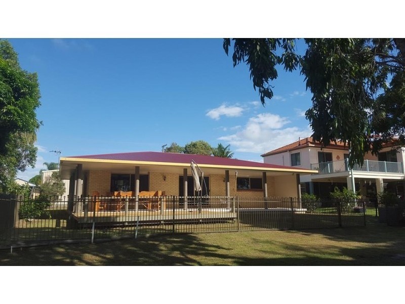 82 Riverview Drive, Burrum Heads QLD 4659