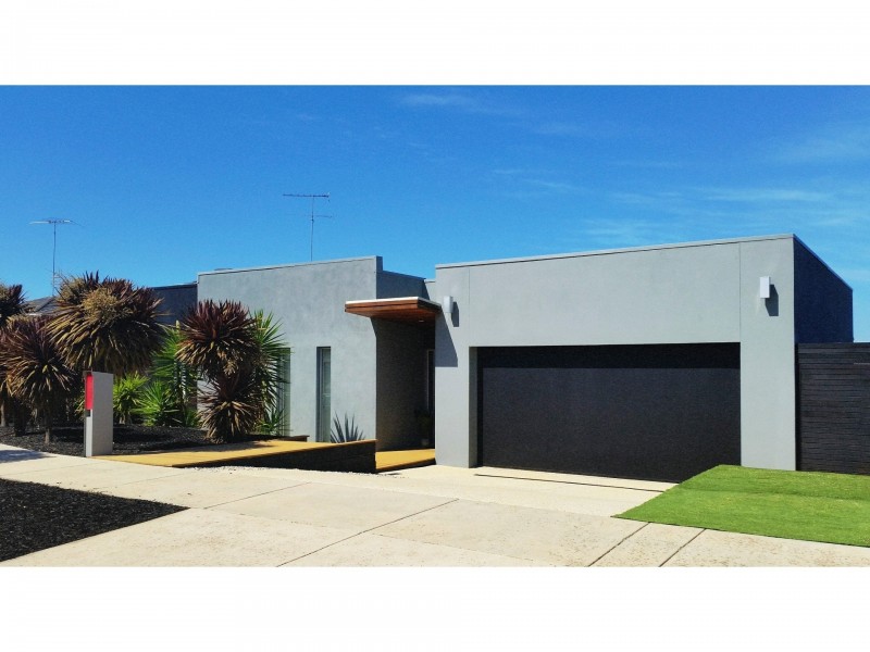 12 Lein Court, Highton VIC 3216