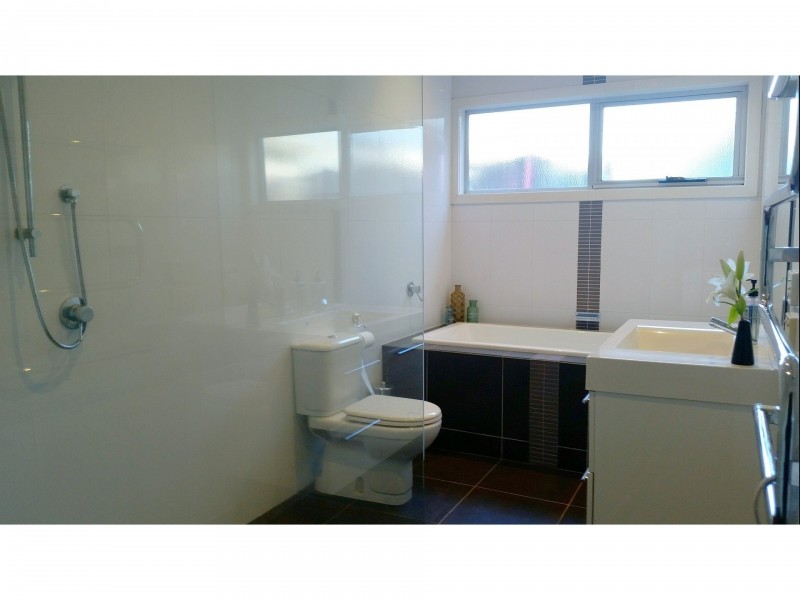 12 Lein Court, Highton VIC 3216