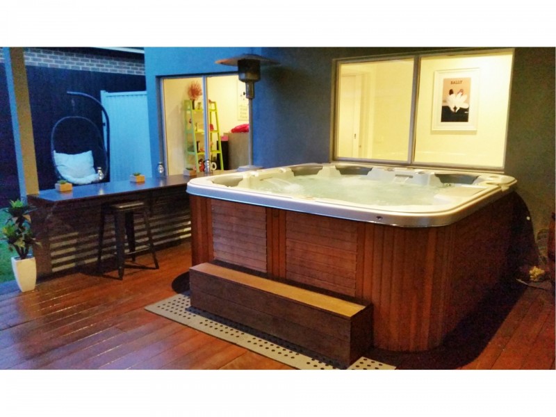 12 Lein Court, Highton VIC 3216