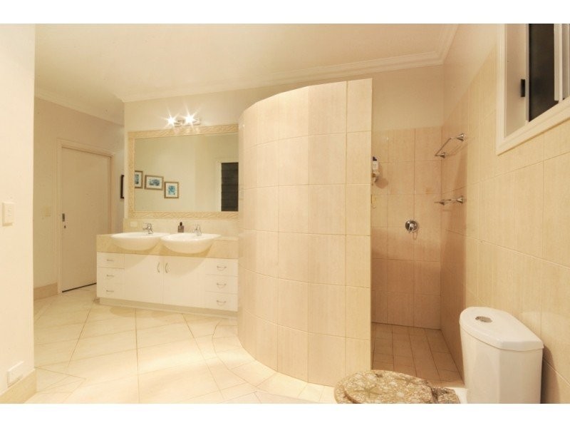 15 Bluewater Parade, Bowen QLD 4805