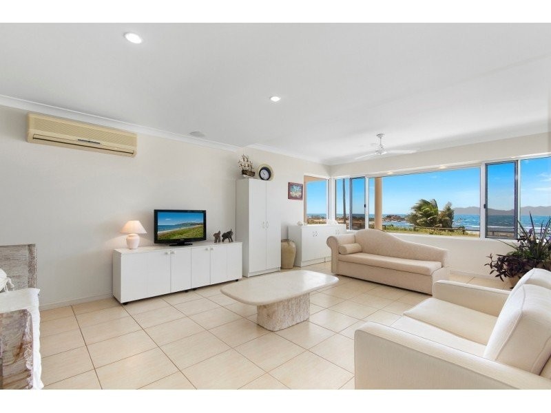 15 Bluewater Parade, Bowen QLD 4805