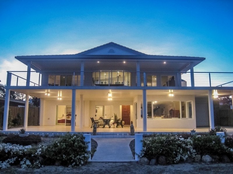 15 Bluewater Parade, Bowen QLD 4805