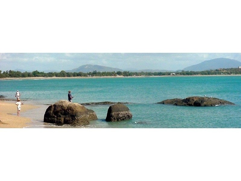 15 Bluewater Parade, Bowen QLD 4805