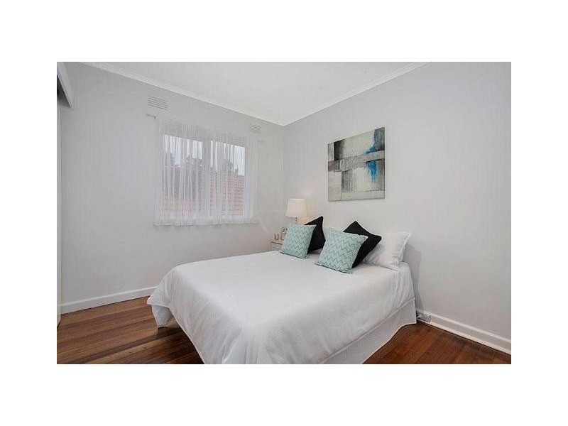 9/30 Oak Grove, Malvern East VIC 3145