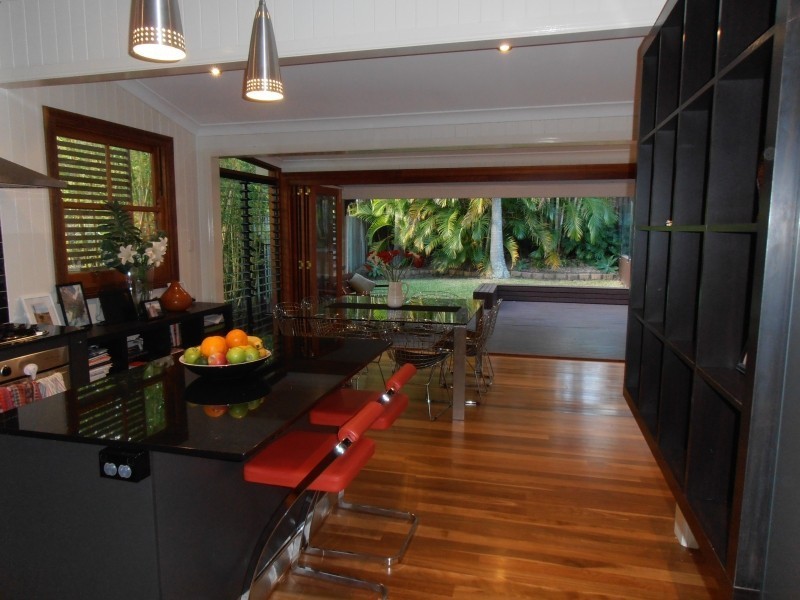 22 Noble Street, Camp Hill QLD 4152