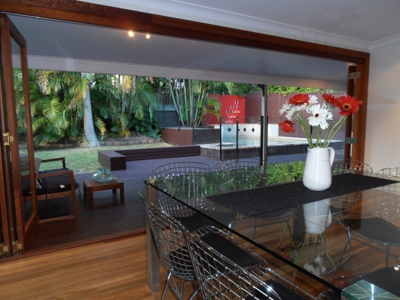 22 Noble Street, Camp Hill QLD 4152