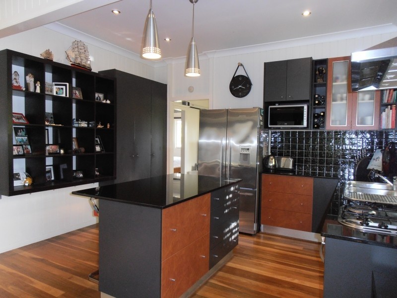 22 Noble Street, Camp Hill QLD 4152